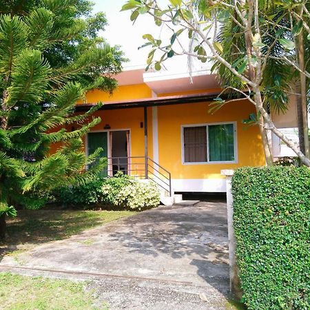 Little Yellow House- Aonang Ao Nang Bagian luar foto